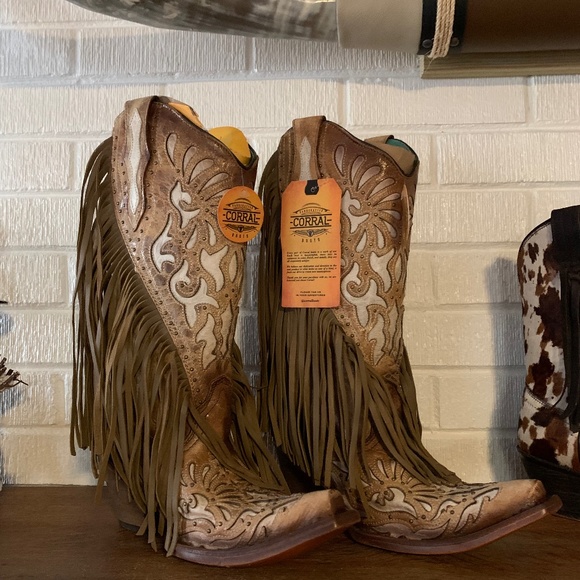 Skip's Shoes - Skip's Corral Women's Inlay Fringe Western Boots